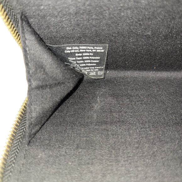 Daisy By Marc Jacobs Faux White Leather Zip Up Wallet Pouch - Picture 5 of 14